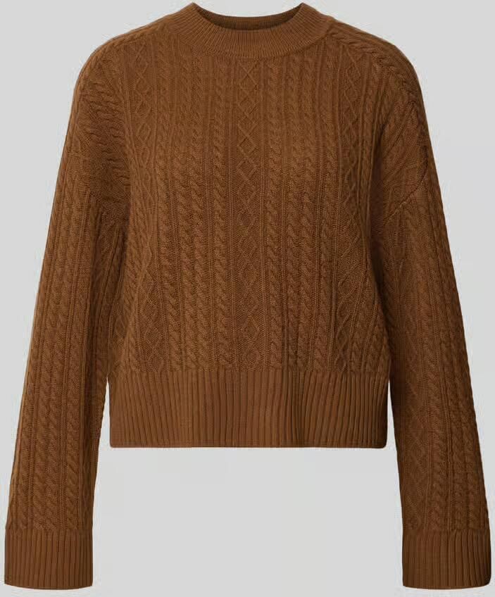 Windsor. Gebreide pullover van lanawol met kabelpatroon