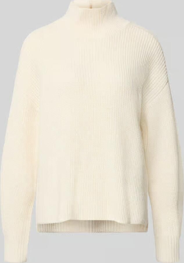 Windsor. Gebreide pullover van scheerwol met opstaande kraag