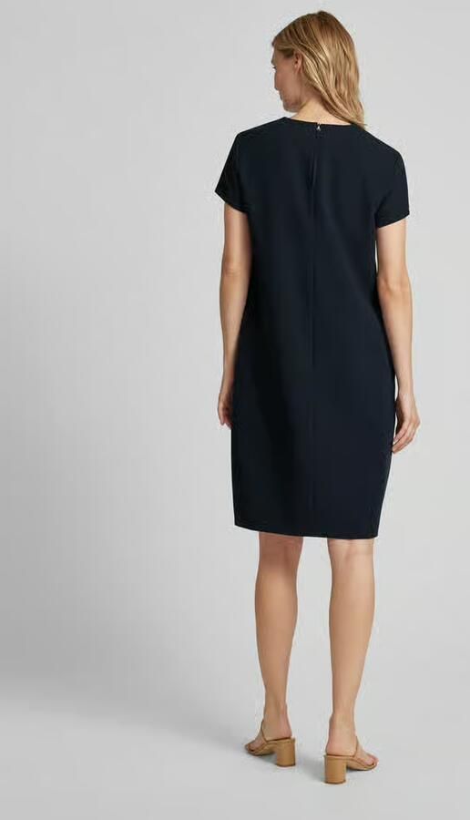 Windsor. Knielange jurk met viscose en V-hals