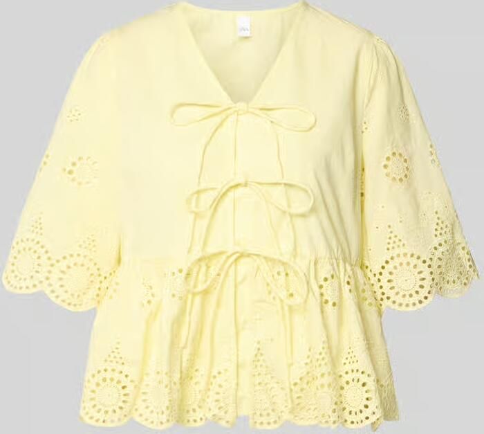 YAS Blouse met broderie anglaise en vetersluiting model 'CORNELIA' - Foto 2