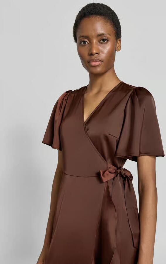 YAS Midi-jurk van satijn met v-hals model 'Thea'
