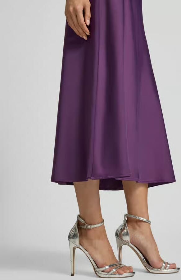 YAS Midirok van satijn model 'Pella'