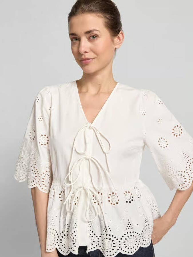 YAS regular fit blouse met ajour borduursels model 'Cornelia'