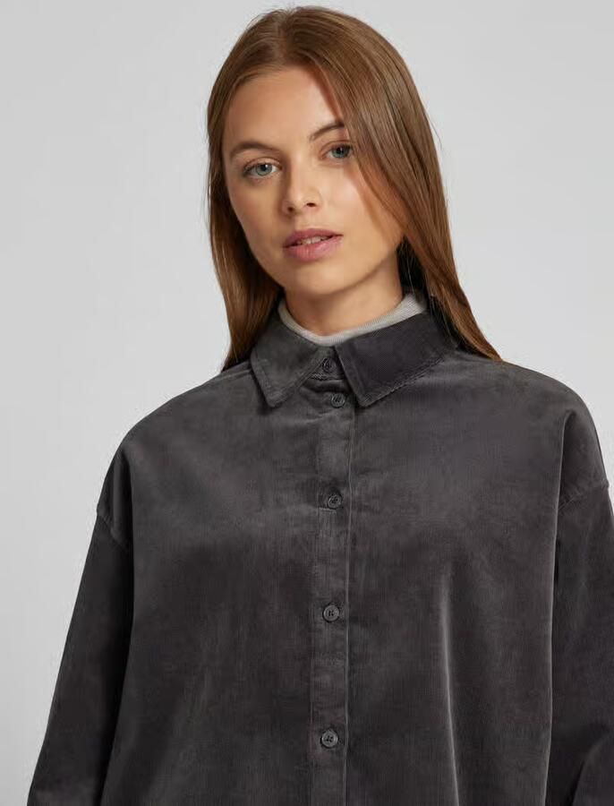YAS Regular fit corduroy blouse met platte kraag model 'CORDA'