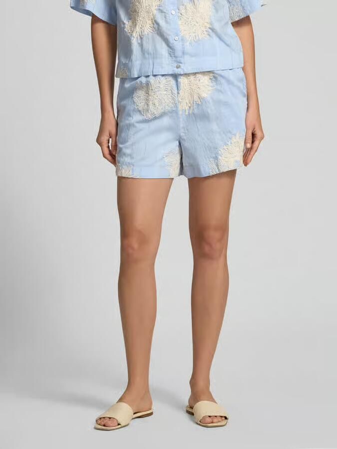 YAS straight fit short met florale sierapplicaties model 'Kana' - Foto 7