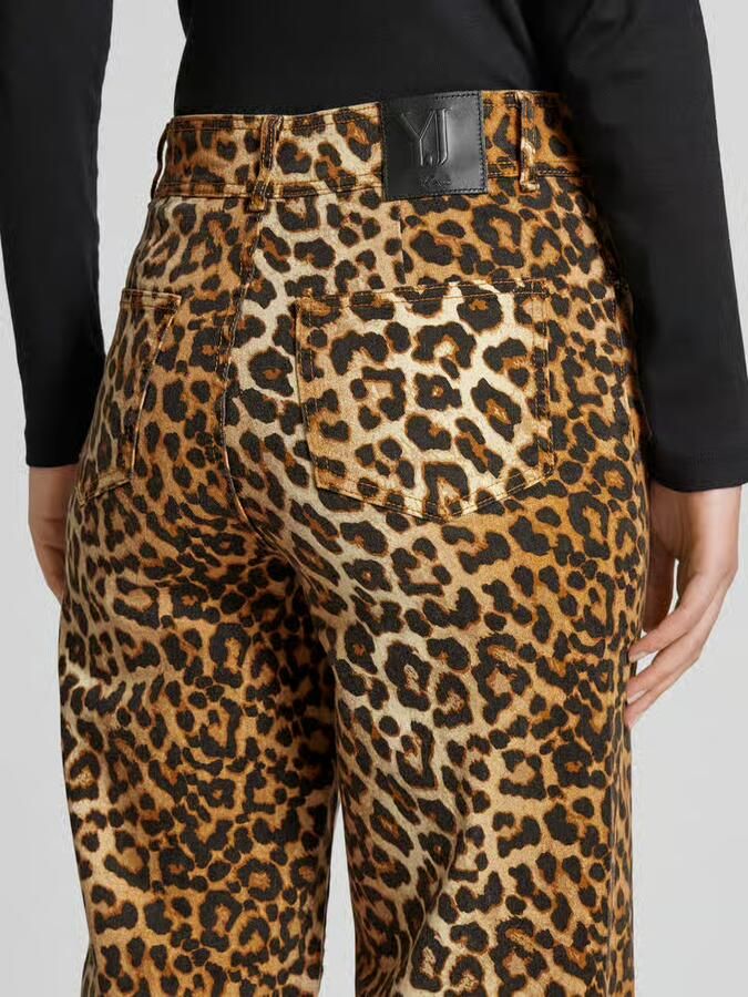 Y.A.S high waist straight leg jeans YASLEONORA met panterprint bruin - Foto 8