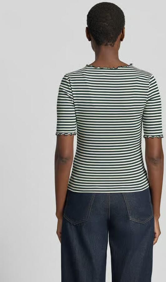 Zero T-shirt met golvende zoom