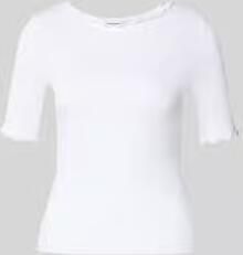 Zero T-shirt met ronde hals en geschulpte zoom