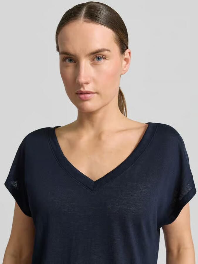 Zero T-shirt van viscosemix met V-hals