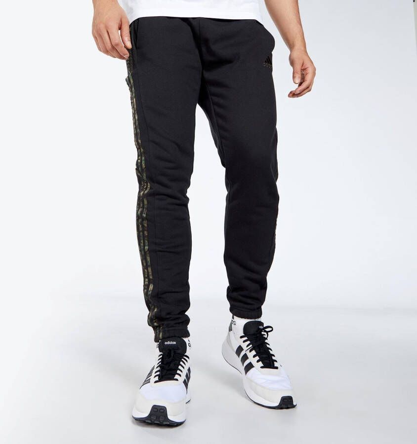 Adidas Sportswear Sportbroek ESSENTIALS FRENCH TERRY TAPERED ELASTIC CUFF 3STREPEN BROEK (1-delig)