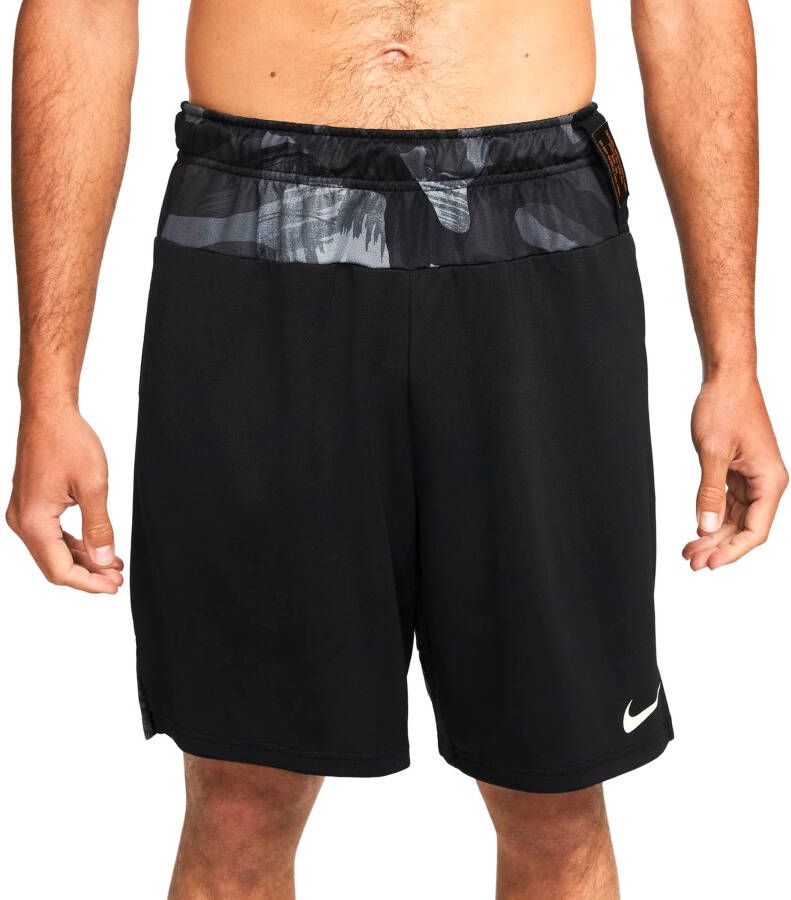 Nike Dri-FIT Knit trainingsshorts met camouflageprint voor heren Zwart