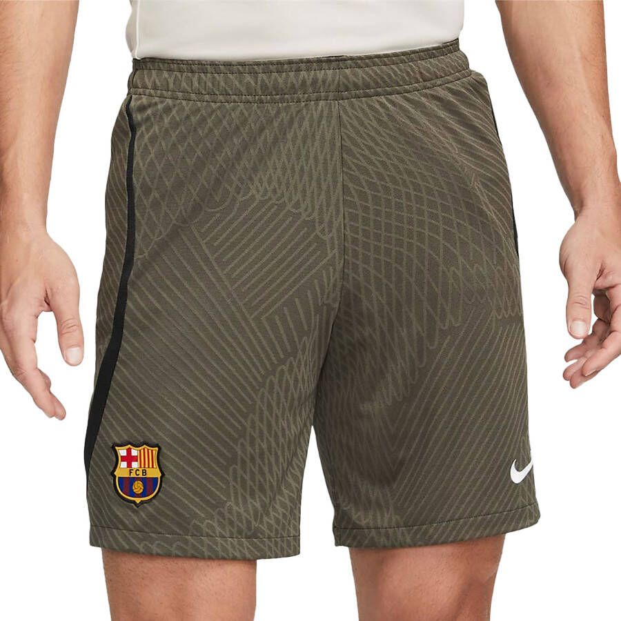 FC Barcelona Strike Nike Dri-FIT knit voetbalshorts voor heren Groen