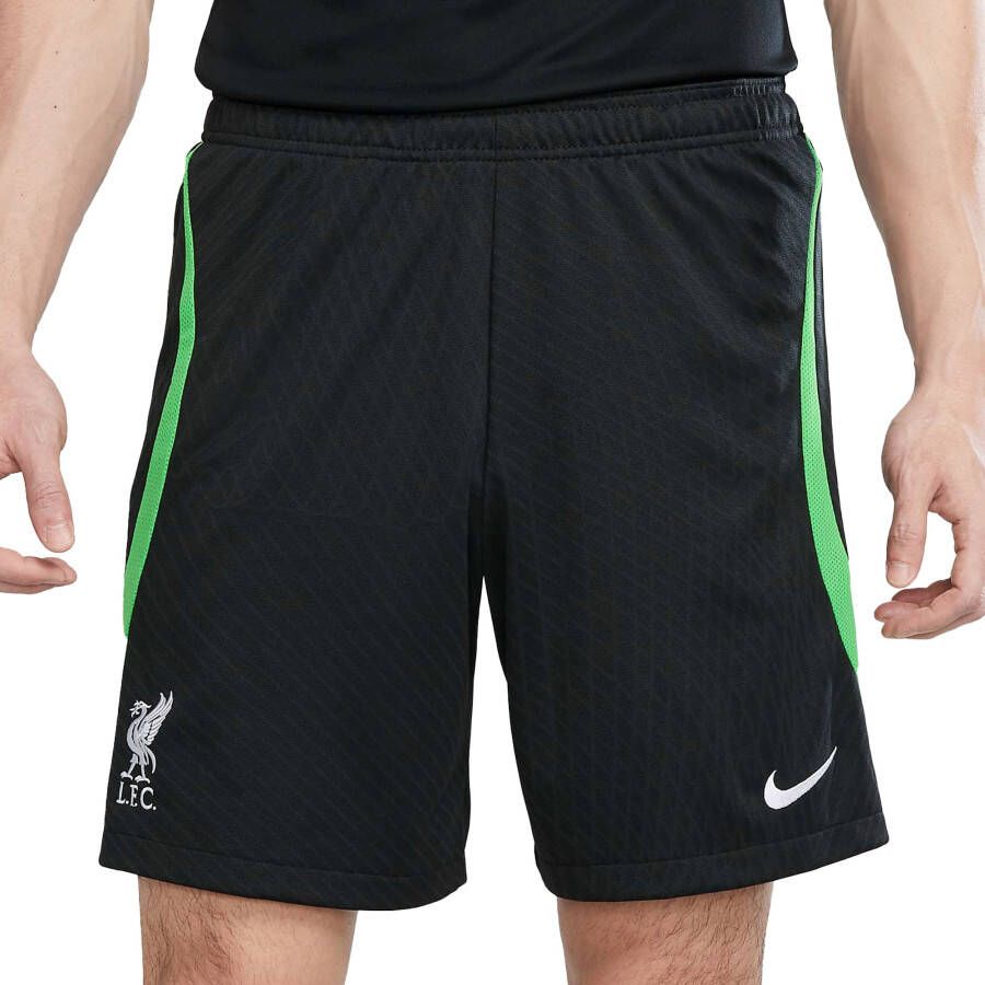 Liverpool FC Strike Nike Dri-FIT knit voetbalshorts voor heren Zwart