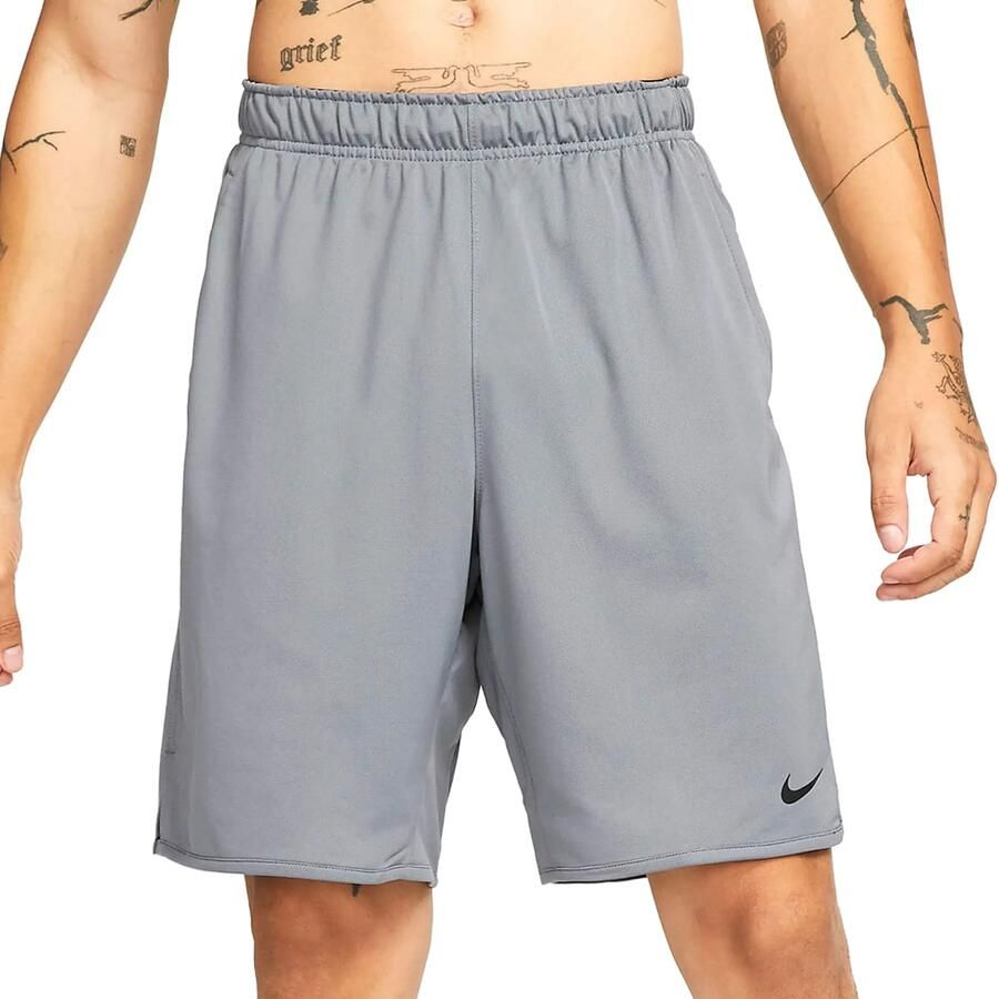 Nike Totality multifunctionele niet-gevoerde herenshorts met Dri-FIT (23 cm) Grijs