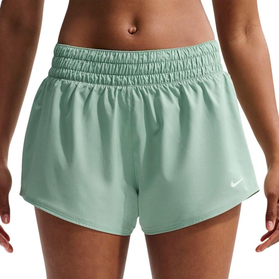 Nike One Dri-FIT damesshorts met halfhoge taille en binnenbroekje (8 cm) Groen