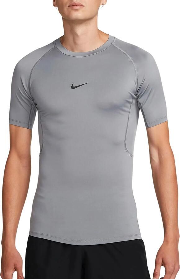 Nike Pro Dri-FIT strakke fitnesstop met korte mouwen voor heren Grijs