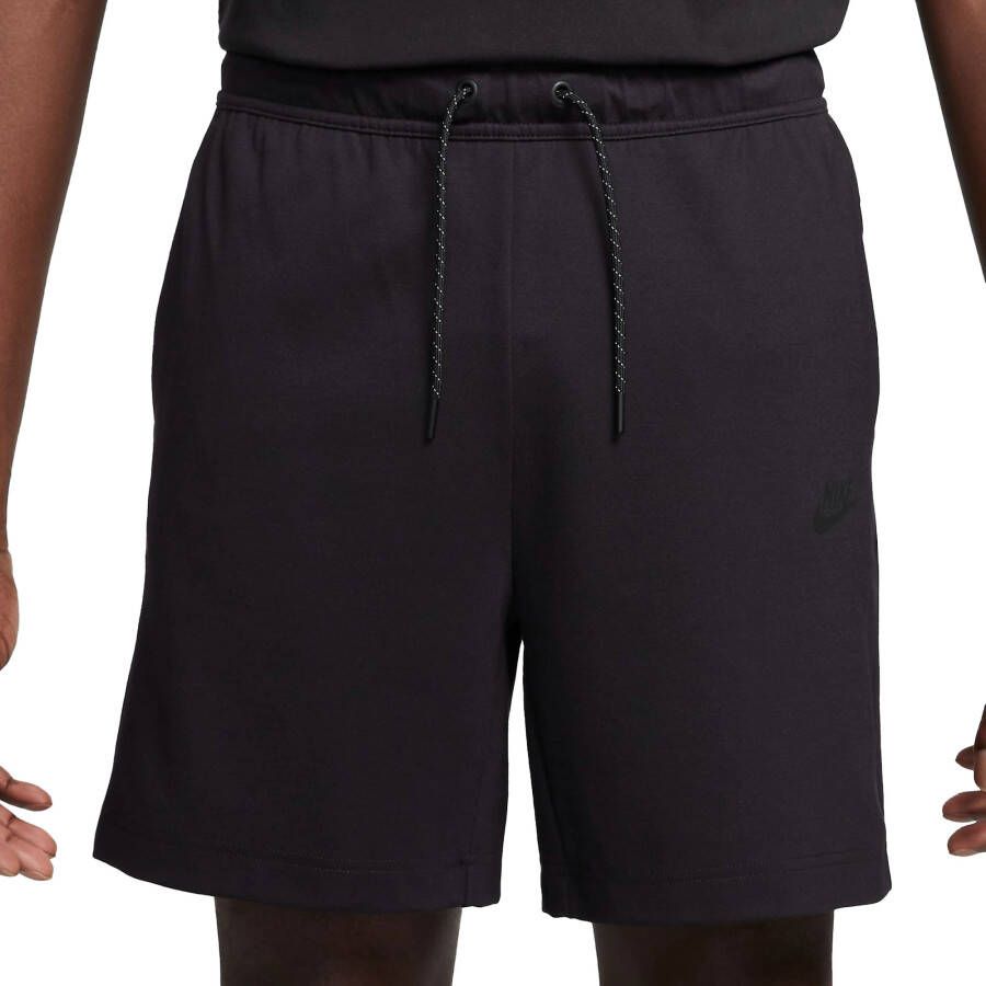 Nike Sportswear Tech Fleece Lightweight herenshorts Zwart
