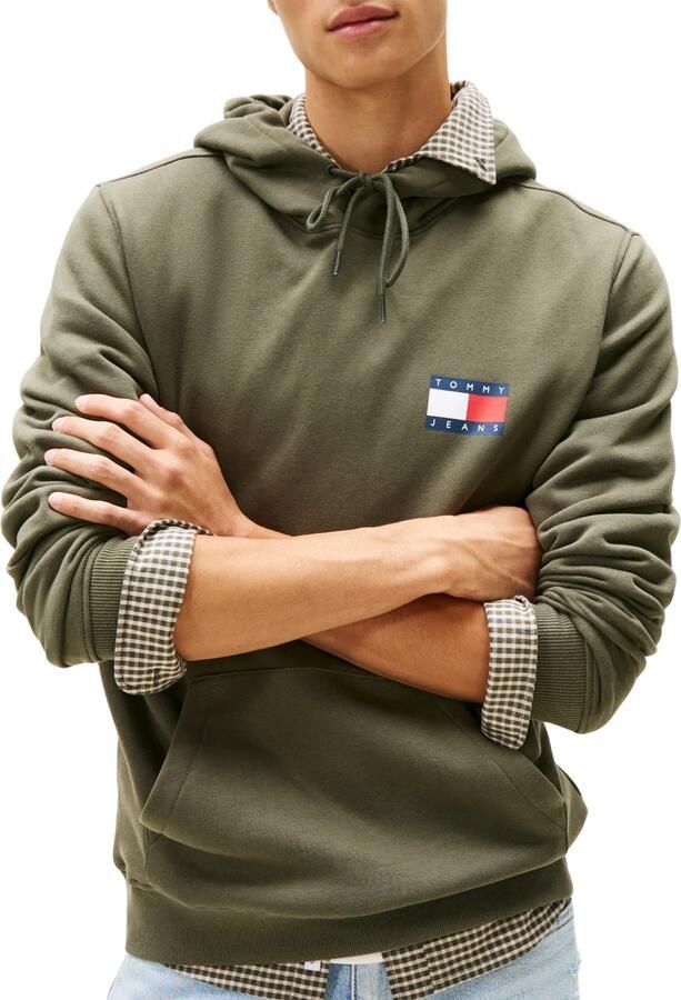TOMMY JEANS Sweatshirt TJM REG ESSENTIAL FLAG HOOD EXT met bedrukte merklogo op borsthoogte