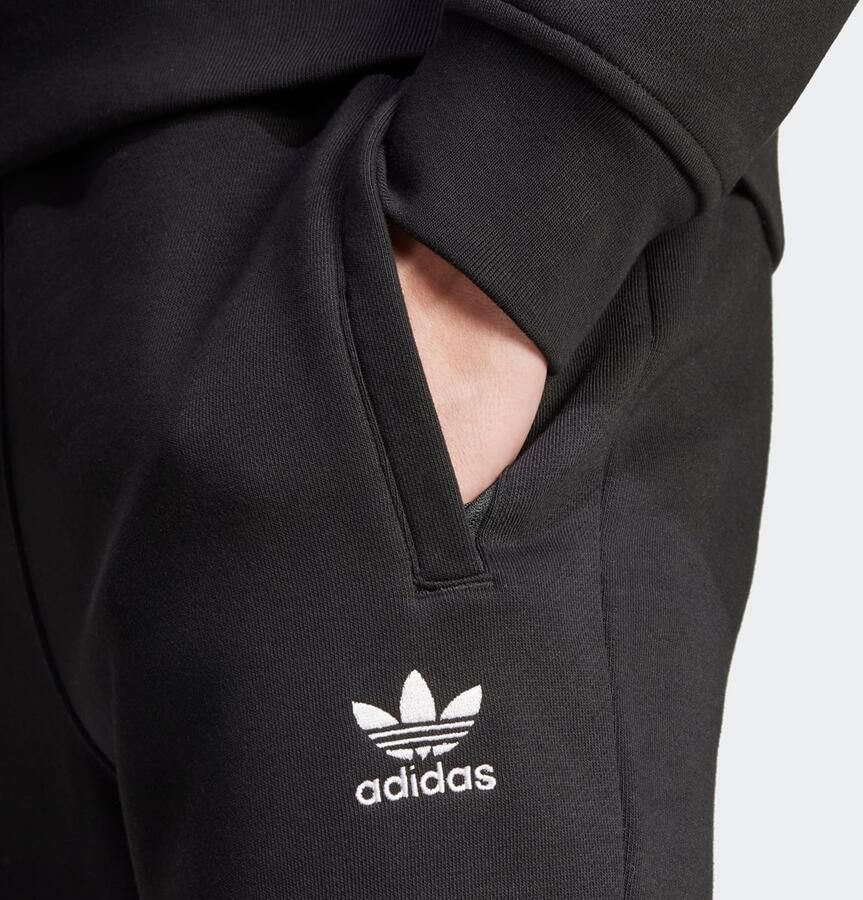 Adidas Originals Essentials Broek men Trainingsbroeken zwart Maat XL Kleding