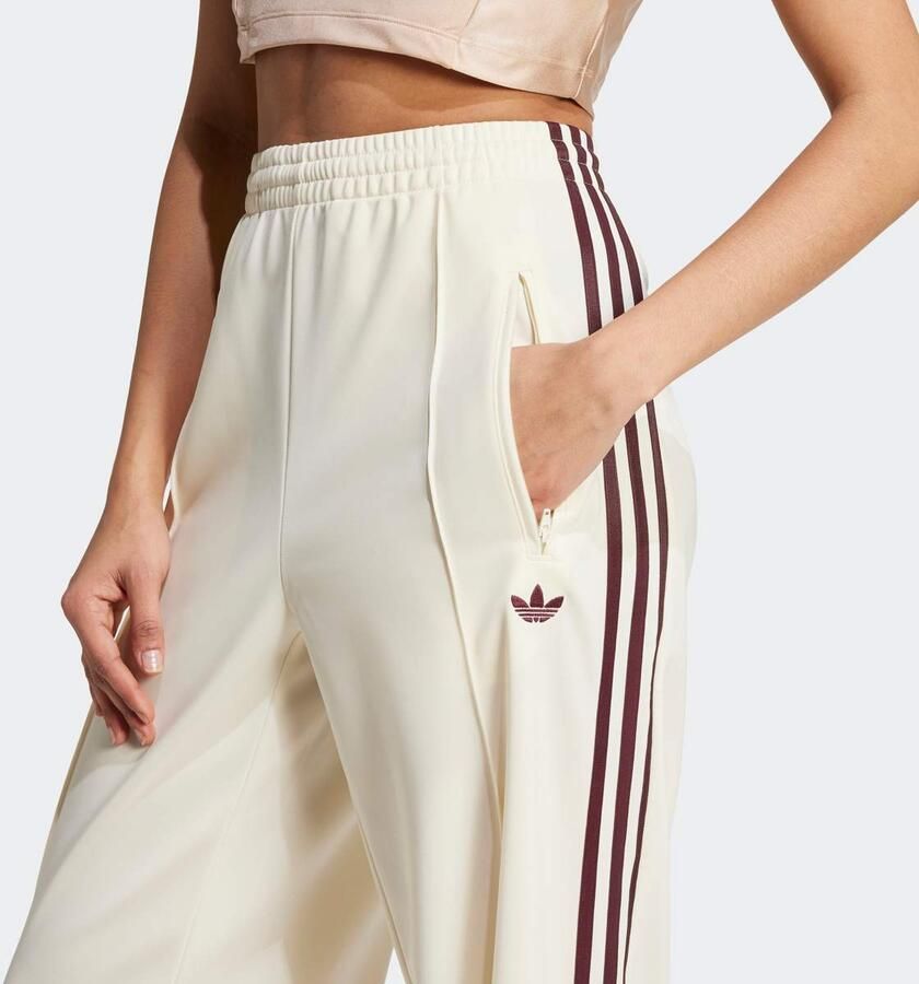 Adidas Originals Firebird Loose Trainingshose Women Trainingsbroeken beige Maat XS Kleding