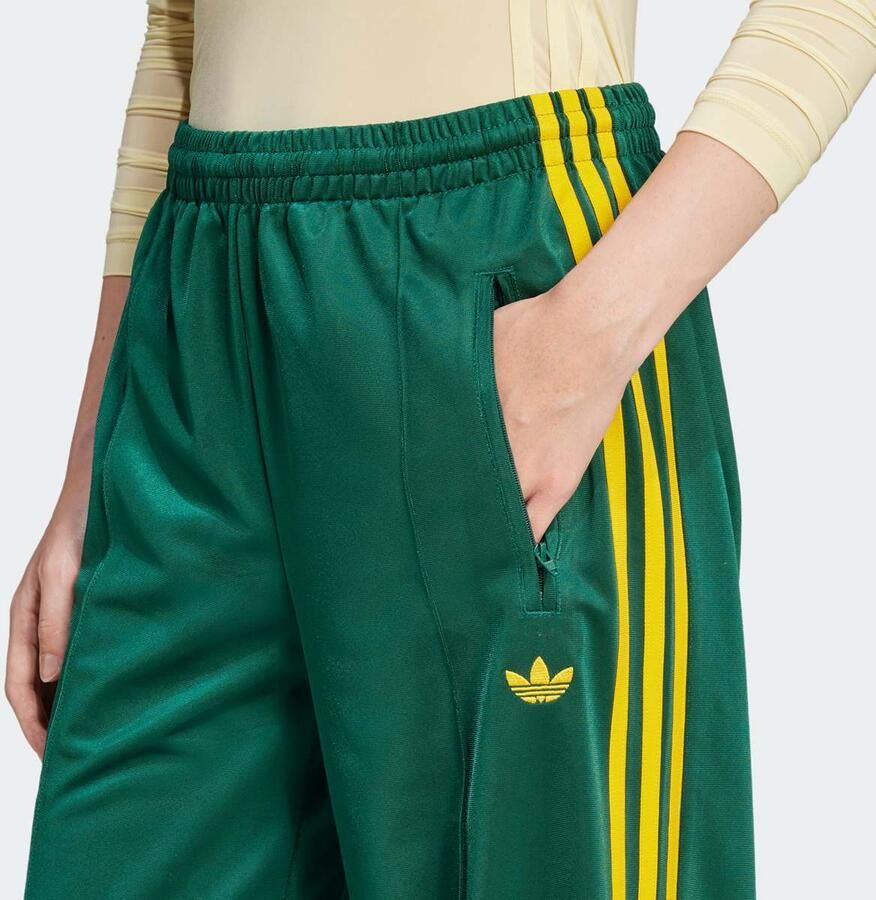 Adidas Originals Firebird Loose Trainingshose Women Trainingsbroeken groen Maat XS Kleding