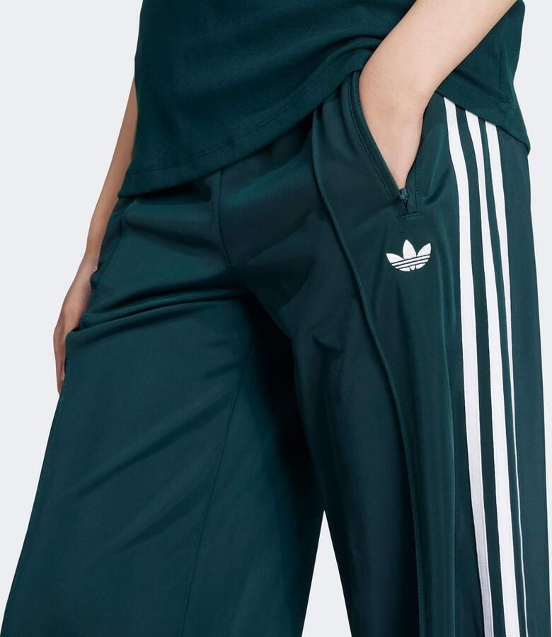 Adidas Originals Firebird Loose Trainingshose Women Trainingsbroeken groen Maat XS Kleding