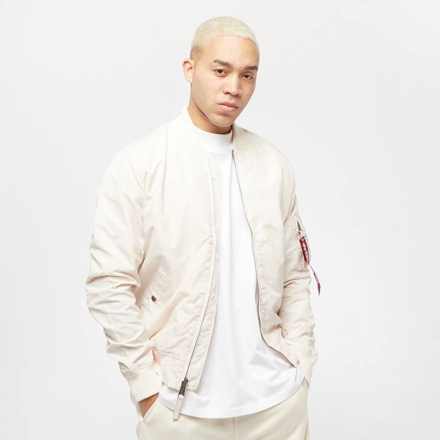 Alpha Industries Bomberjack Men Bomber & Flightjackets MA-1 TT