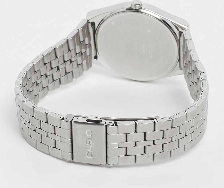 Casio MTP-B145D-9AVEF Unisex Horloges zilver Maat ONE SIZE Accessoires