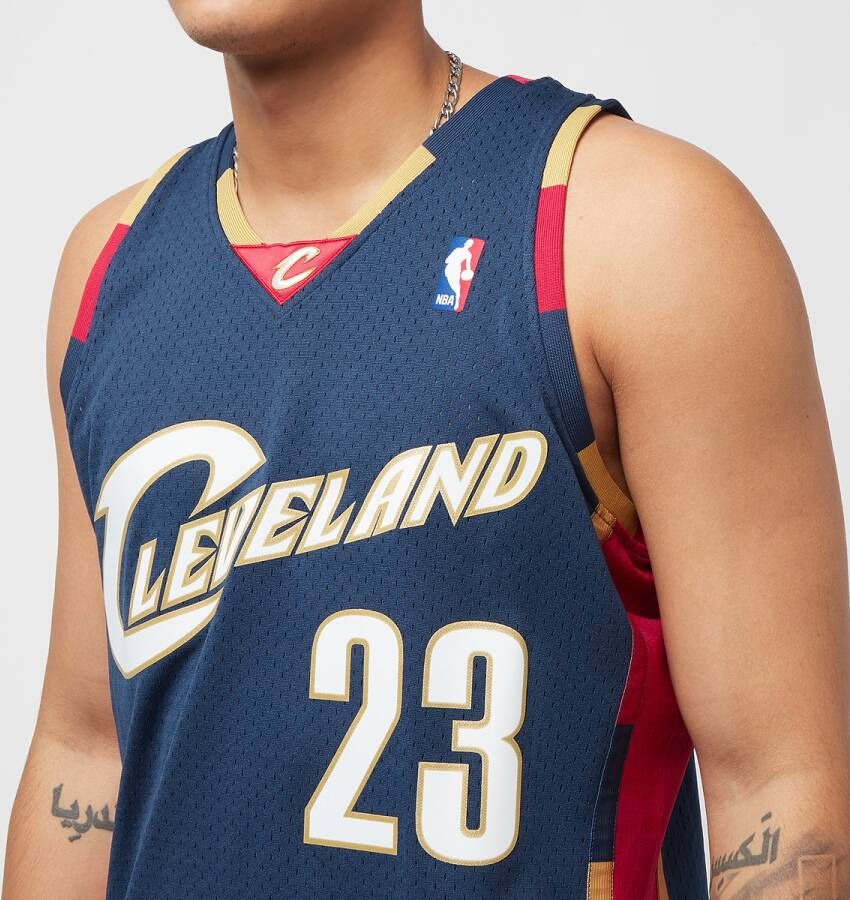 Mitchell & Ness Nba Swingman Jersey Cleveland Cavaliers 2008-09 Lebron James Jersey's Kleding navy maat: M beschikbare maaten:S M L XL