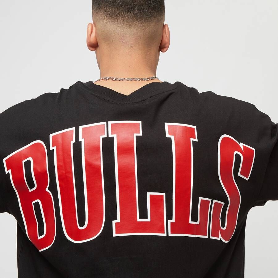 new era NBA Infill Logo Oversize Tee Chicago Bulls