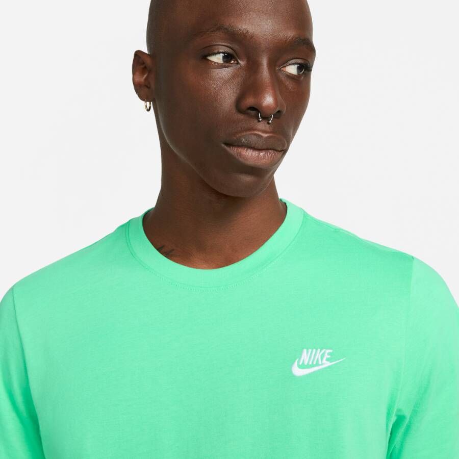 Nike Sportswear Club T-shirt T-shirts Kleding spring green maat: L beschikbare maaten:S M L