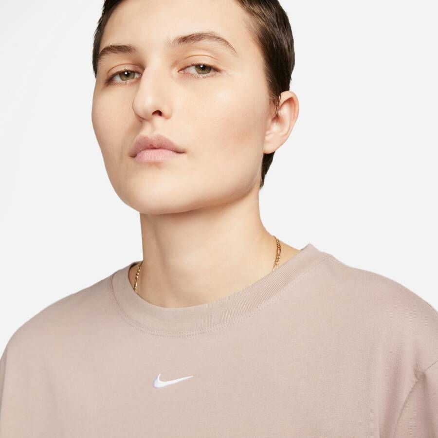 Nike Sportswear Essentials T-Shirt