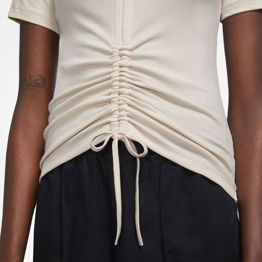 Nike Sportswear Essentials Ribbed Short-sleeve Mod Cropped Top T-shirts Kleding lt orewood brn sail maat: XS beschikbare maaten:XS S M L XL