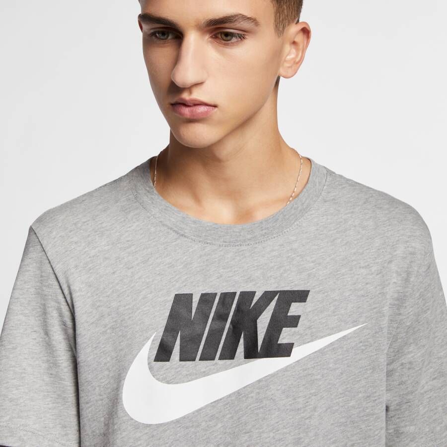 Nike Sportswear Icon Futura