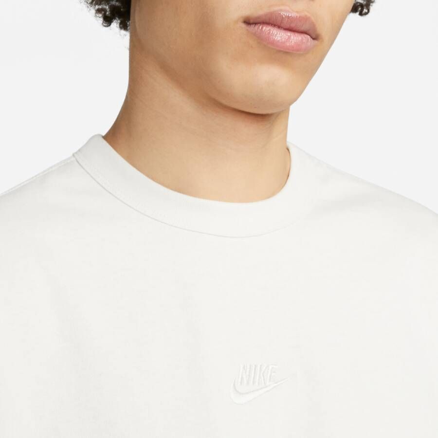 Nike Sportswear Premium Essentials T-shirt T-shirts Kleding beige maat: S beschikbare maaten:S