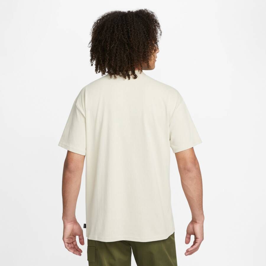 Nike Sportswear Premium Essentials T-Shirt