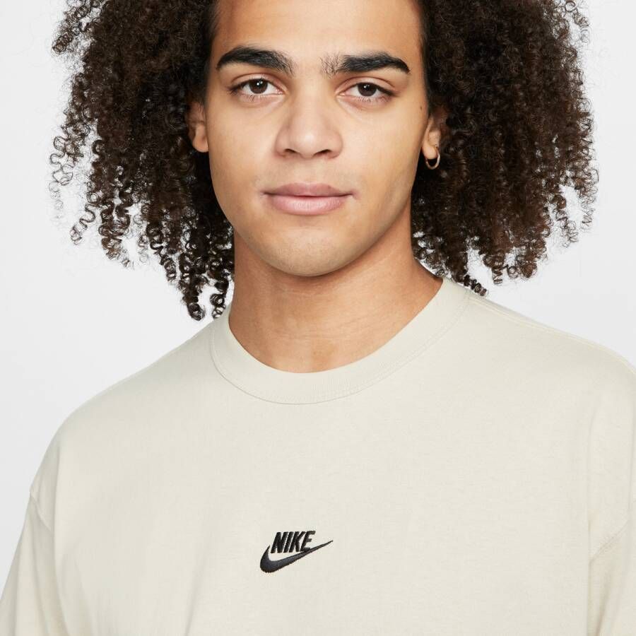 Nike Sportswear Premium Essentials T-Shirt