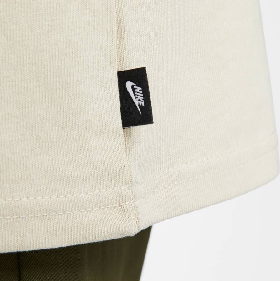 Nike Sportswear Premium Essentials T-Shirt