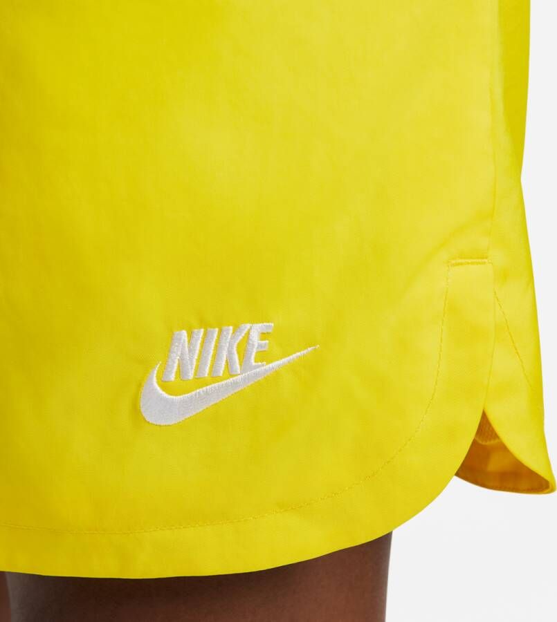 Nike Sportswear Sport Essentials Woven Lined Flow Shorts Sportshorts Kleding opti yellow white maat: S beschikbare maaten:S L XL