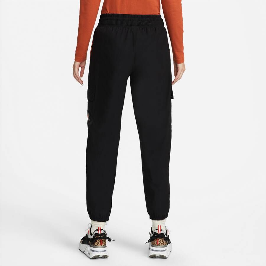 Nike Sportswear Women's Woven Cargo Pants