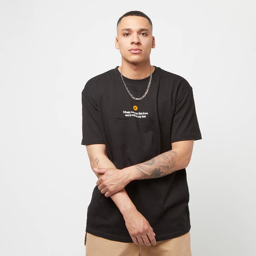 Upscale by Mister Tee K-pop Oversize Tee T-shirts Kleding Black maat: S beschikbare maaten:S