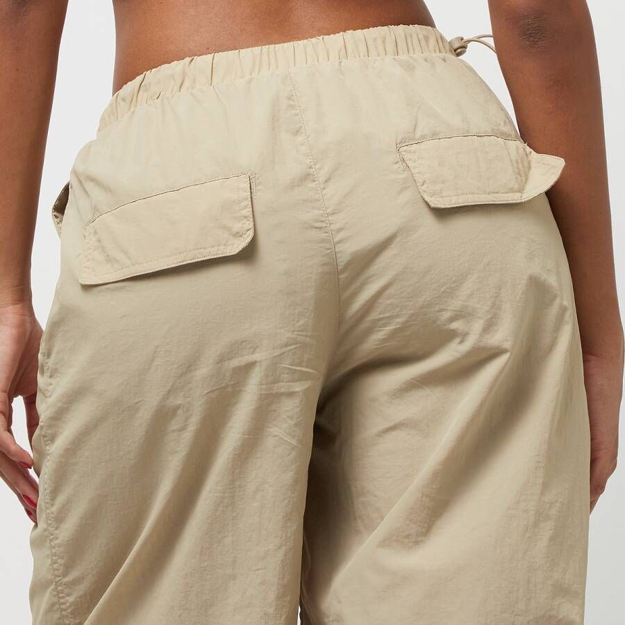 Urban Classics Ladies Wide Crinkle Nylon Cargo Pants Cargobroeken Kleding concrete maat: XS beschikbare maaten:XS M L XL