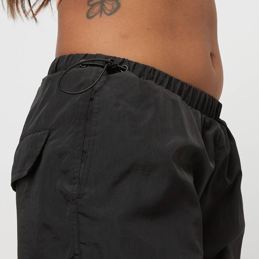 Urban Classics Ladies Wide Crinkle Nylon Cargo Pants