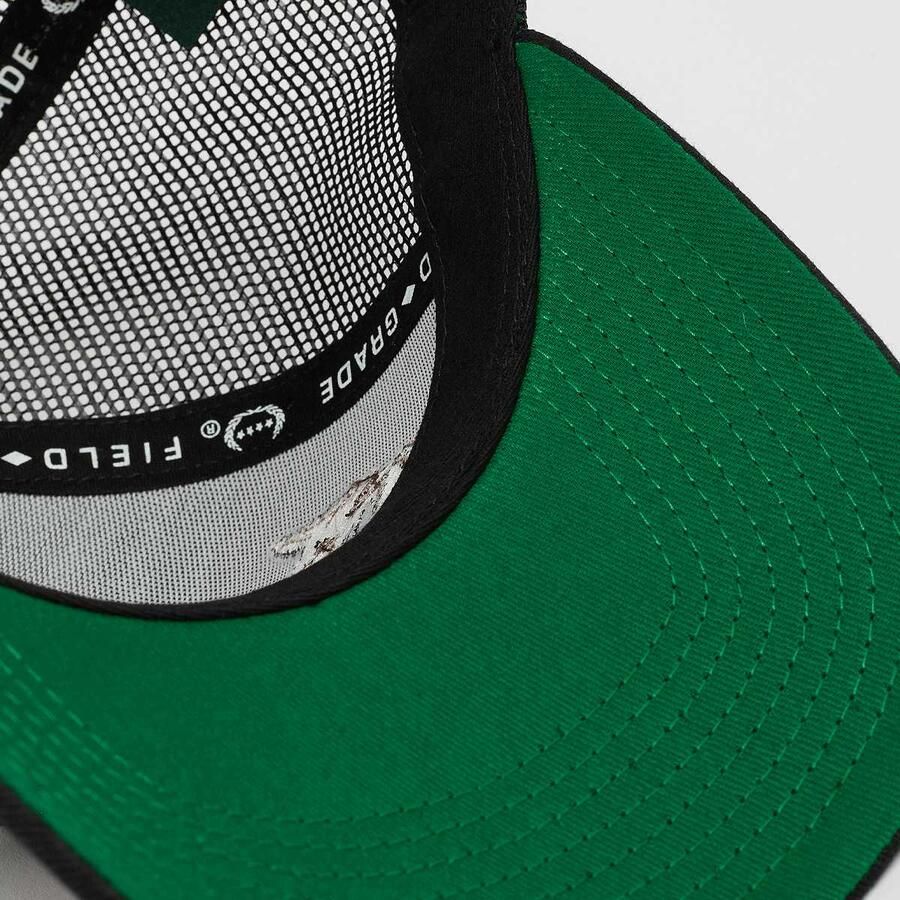 Field Grade Beware of Dog Twill Mesh Trucker Unisex Caps zwart Maat ONE SIZE Accessoires