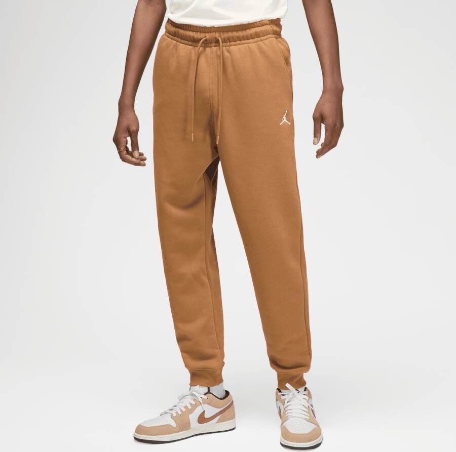 Jordan Essentials Fleece Pants Trainingsbroeken Heren lt british tan white maat: XL beschikbare maaten:S XL