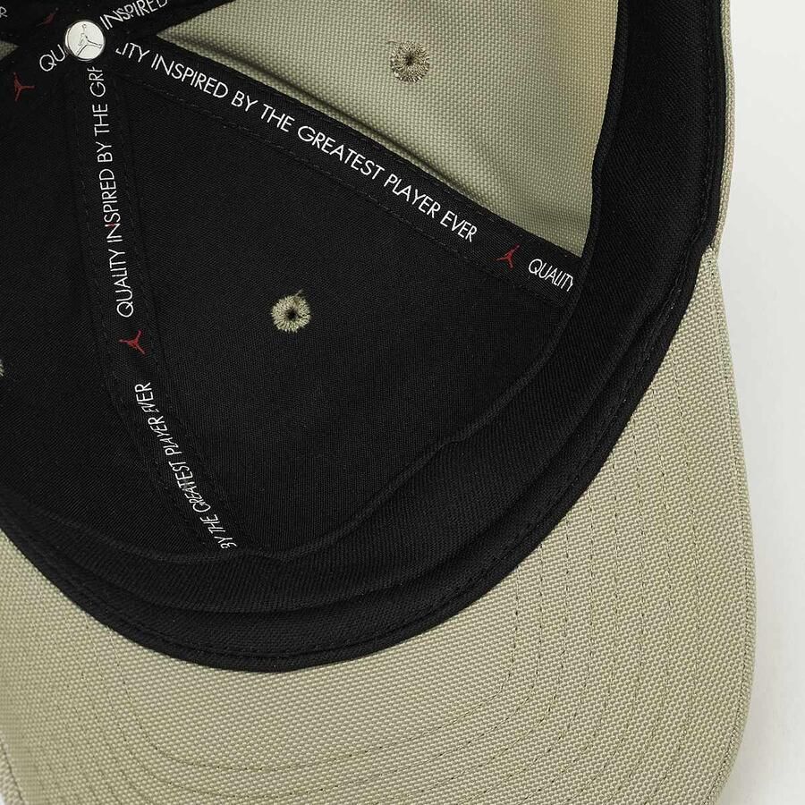 Jordan Rise Club Cap Metal Jump Unisex Caps groen Maat M L Accessoires