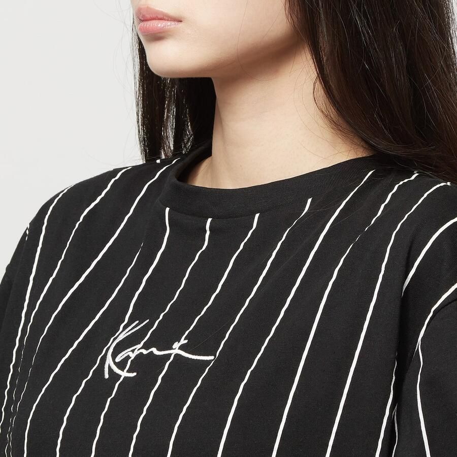 Karl Kani Small Signature Essential Pinstripe Os Tee T-shirts Kleding black white maat: XS beschikbare maaten:XS S M L