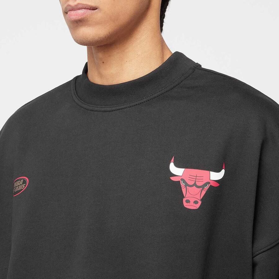Mitchell & Ness NBA Oversweep Crewneck Sweater Chicago Bulls men Hoodies Sweaters zwart Maat XXL Kleding - Foto 2