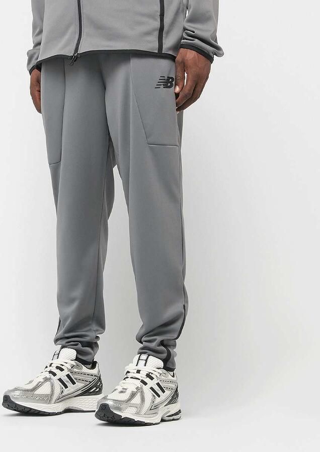 New Balance Knitted Tapered Track Pant Men Trainingsbroeken grijs Maat XL Kleding - Foto 3