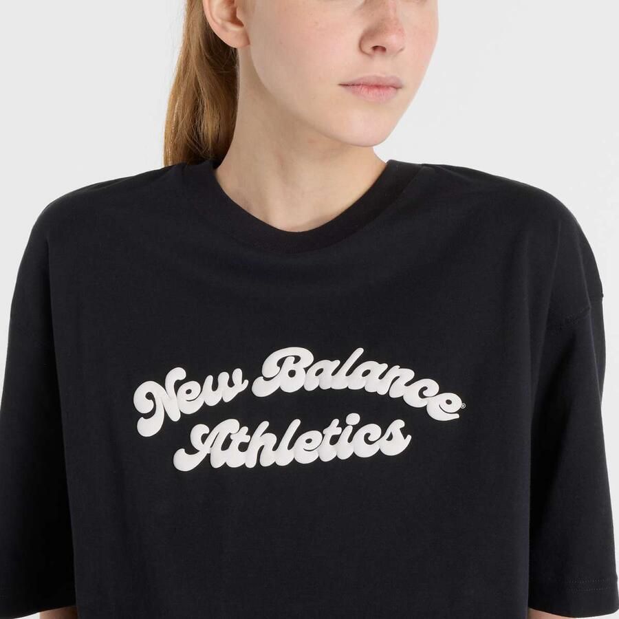 New Balance Linear Heritage Oversized T-Shirt Wo T-Shirts & Polo's zwart Maat XS Kleding